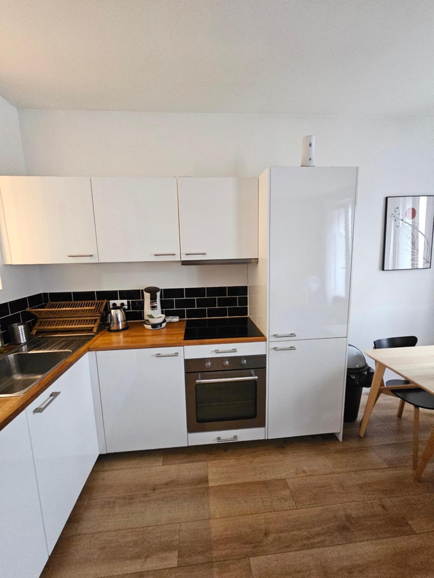 *appartement Moderne/2 Minutes Du Metro* Apartment